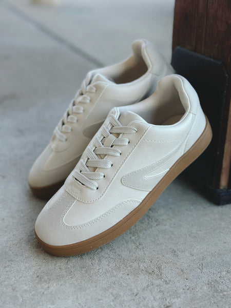Voyage Sneaker - Beige