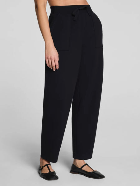 SPANX Air Essentials French Rib Barrel Leg Pant - Very Black