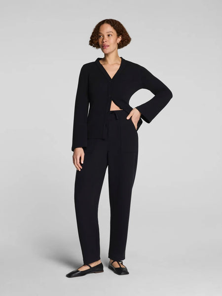 SPANX Air Essentials French Rib Barrel Leg Pant - Very Black