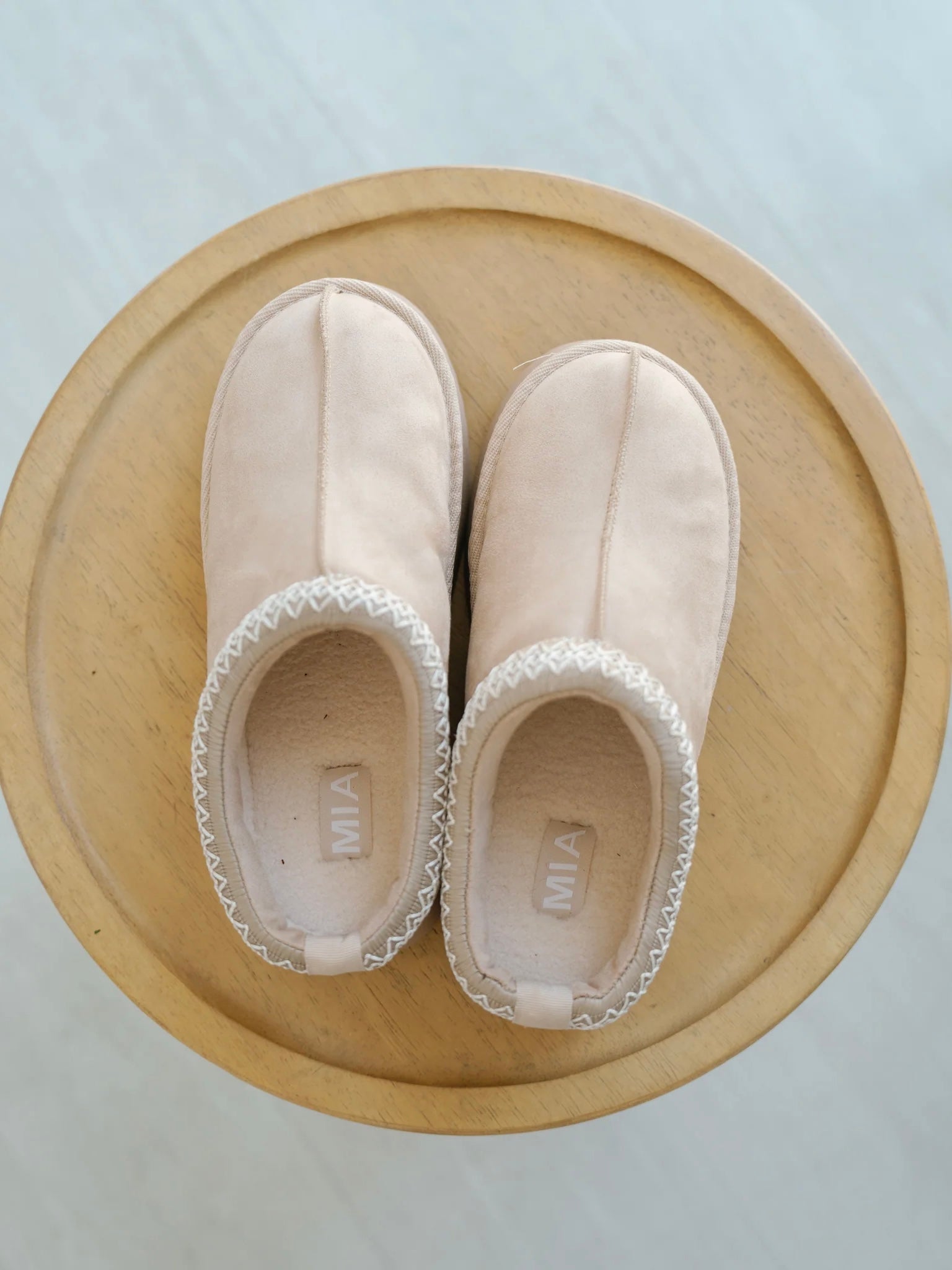 Yndigo Plush Slippers- Beige