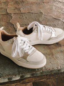 Nayari Sneaker- White