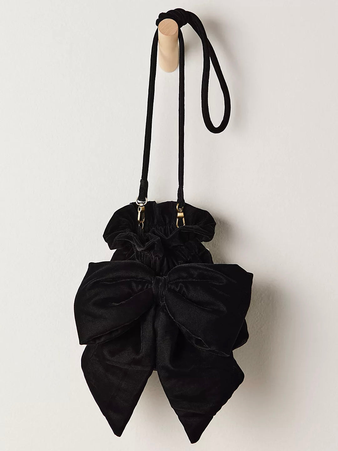 Free People Belle Velvet Bow Bag - Black