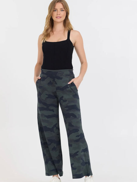 Vintage Havana Cloud Fleece Flare Pants - Onyx Camo