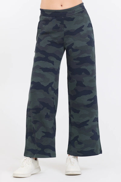 Vintage Havana Cloud Fleece Flare Pants - Onyx Camo