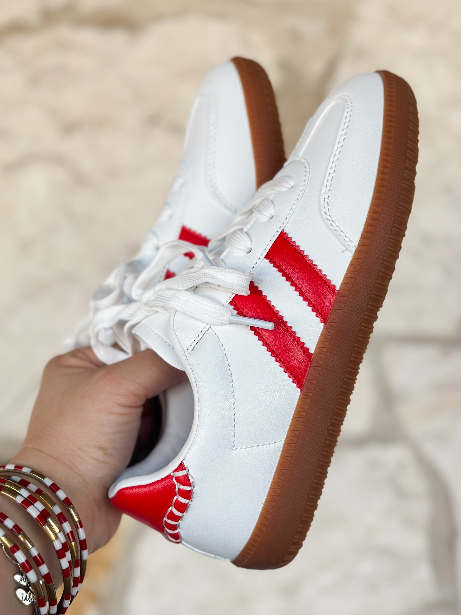 Lisa Sneakers- Red