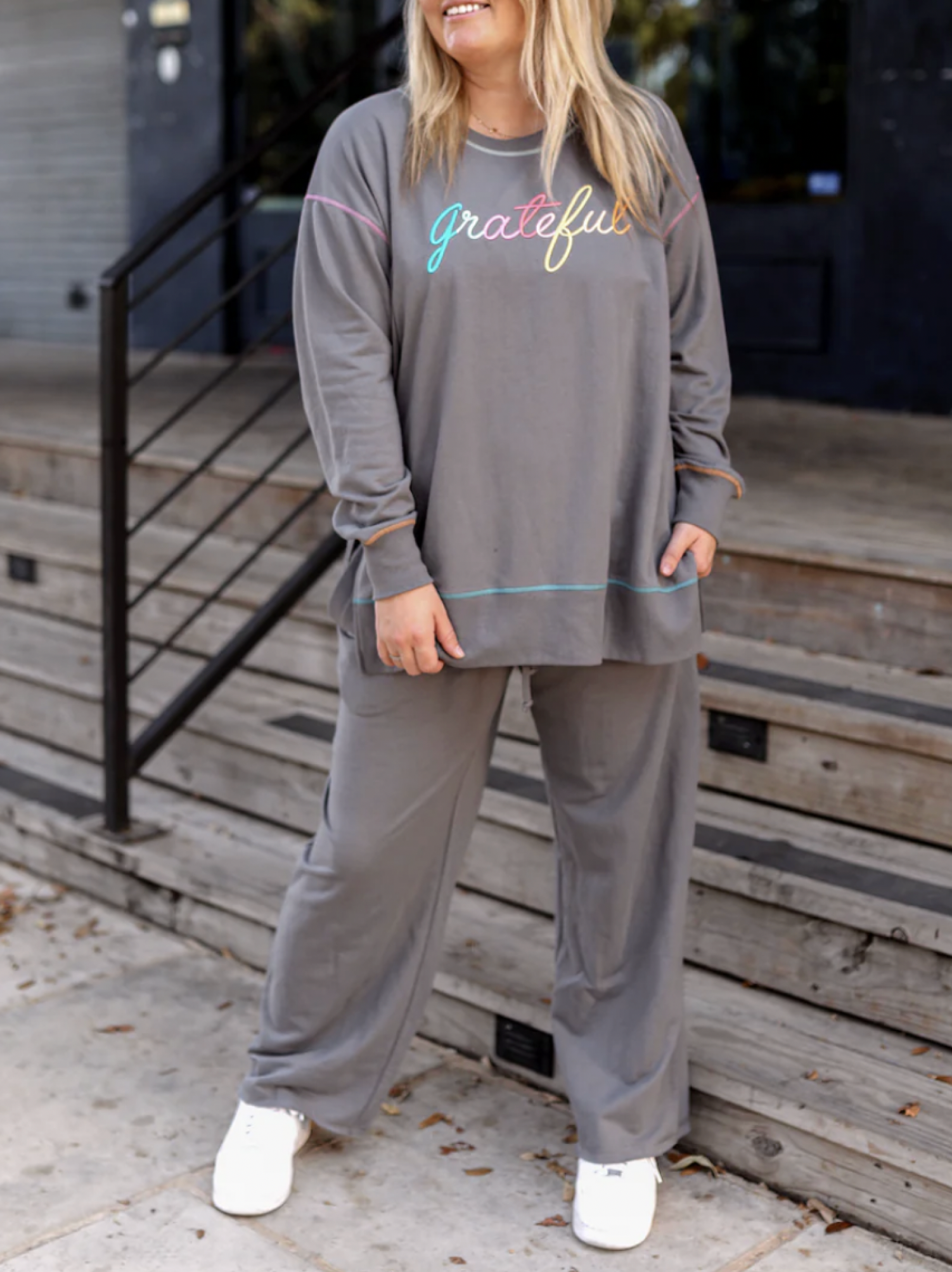 Grateful Pullover & Lounge Pants (Sold Separately)