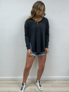 The V-Neck Weekender- Charcoal