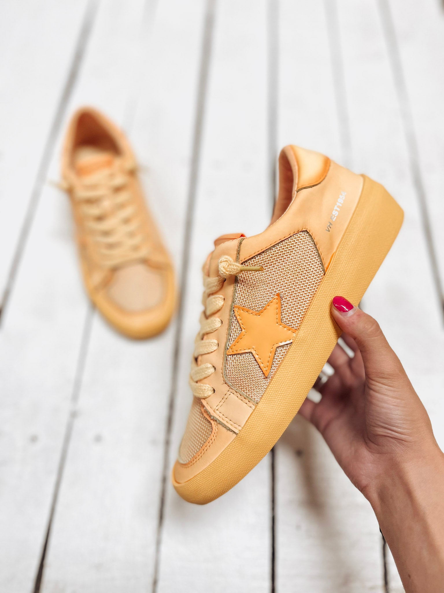 Extra Sneaker - Peach